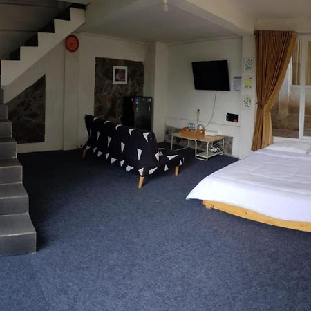D'Journey Hotel Lembang Eksteriør bilde