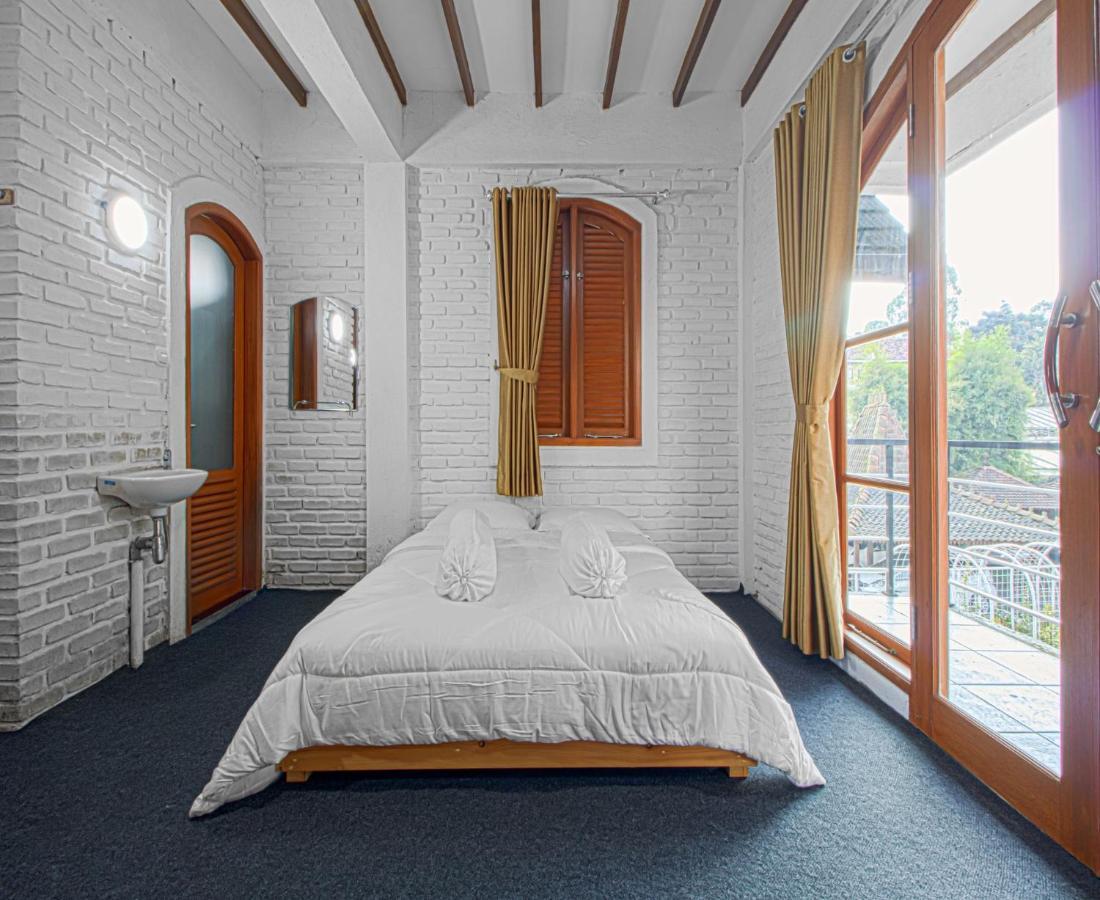 D'Journey Hotel Lembang Eksteriør bilde