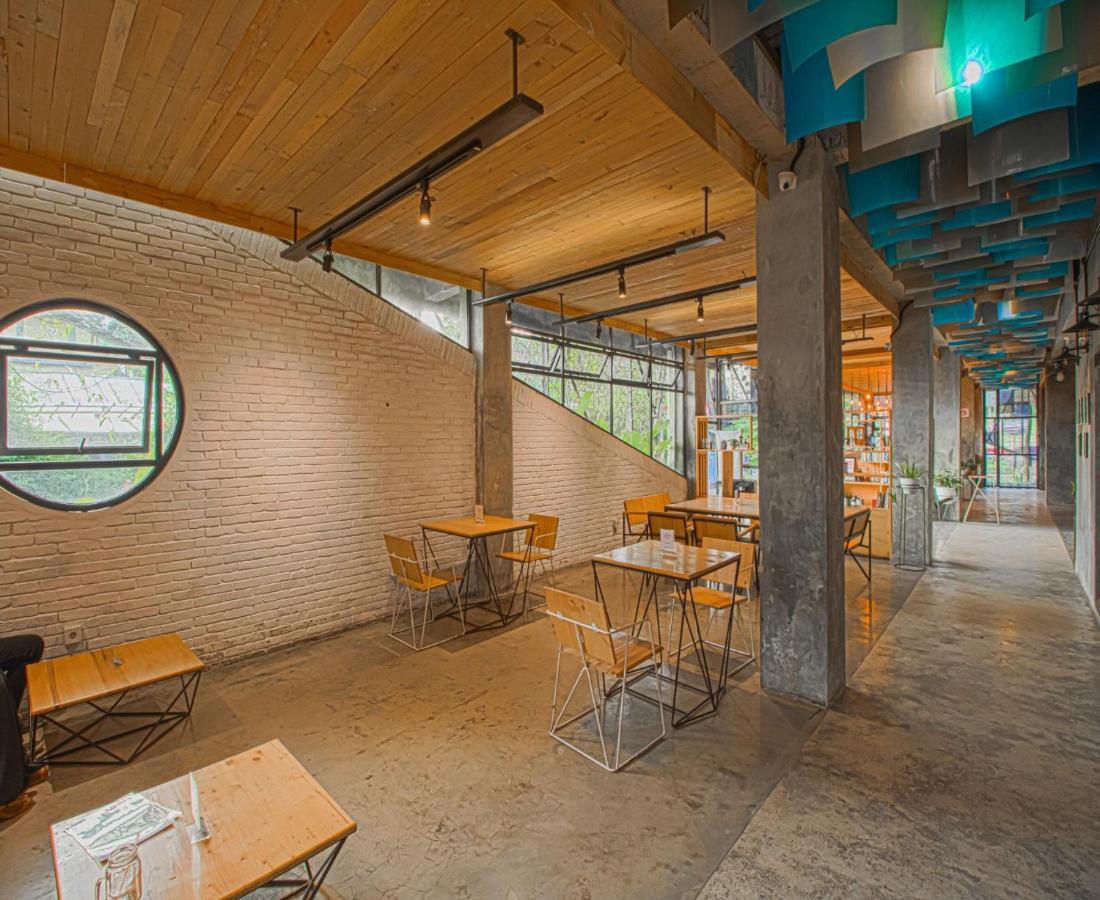 D'Journey Hotel Lembang Eksteriør bilde