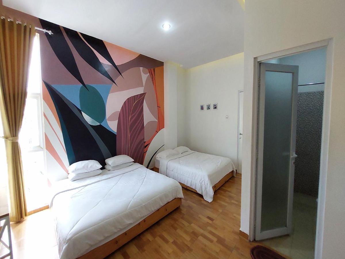 D'Journey Hotel Lembang Eksteriør bilde