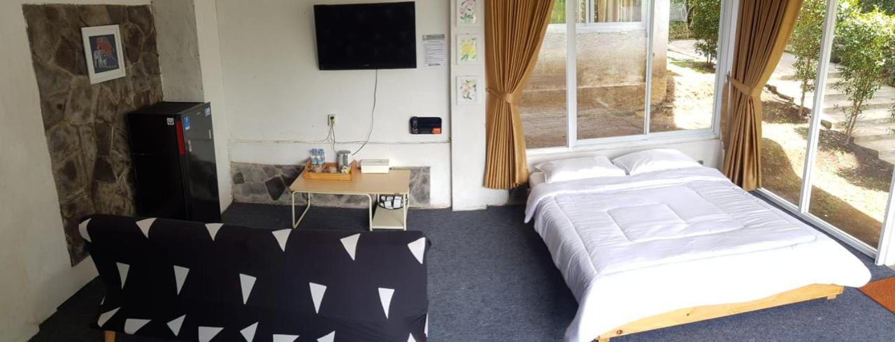D'Journey Hotel Lembang Eksteriør bilde